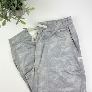 Vuori Performance Jogger Women's Size Small in Pale Heather Camo